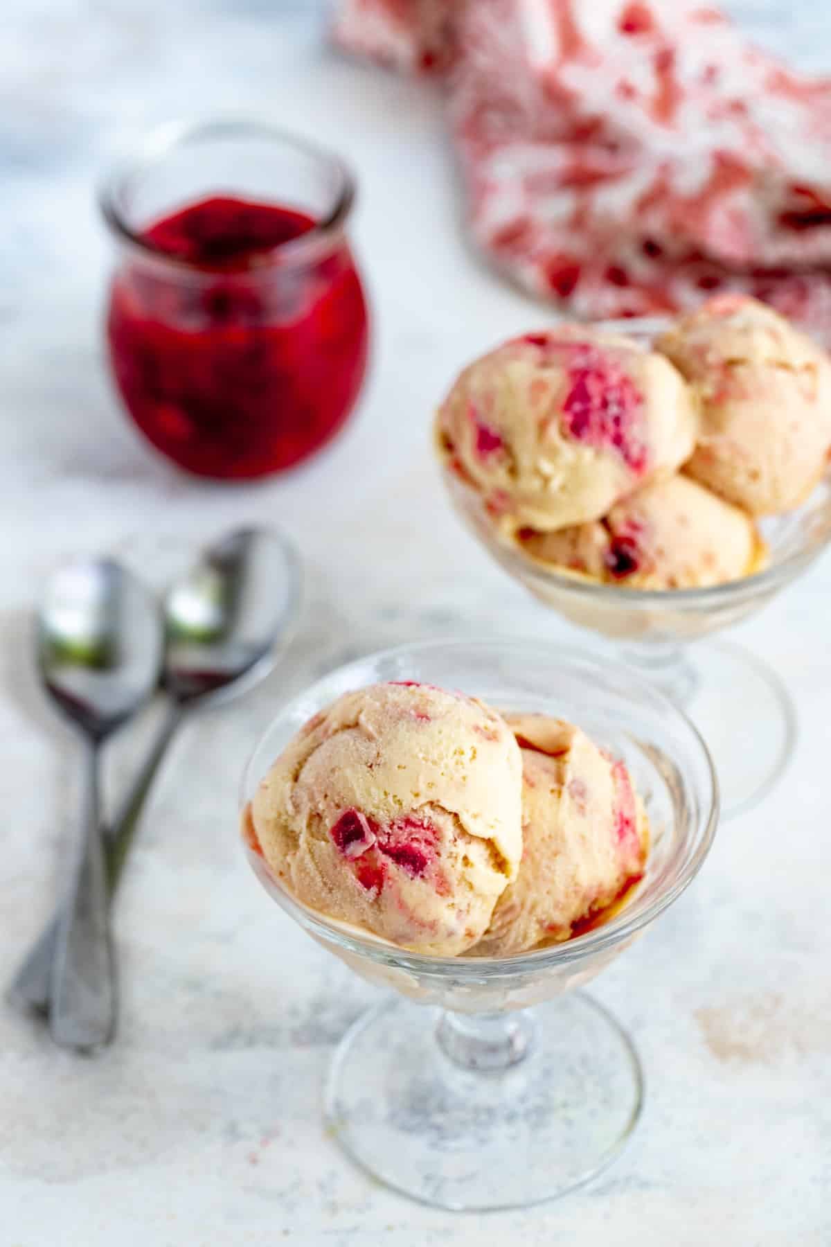 How to Make Creamy Rhubarb Swirl Ice Cream: Pro's No-Ice Method